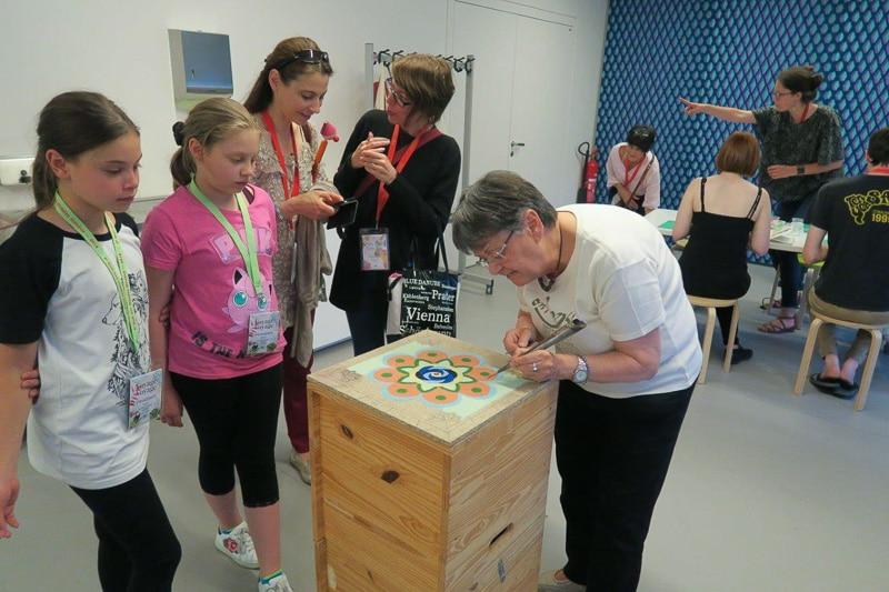 Le mandala collectif prend forme