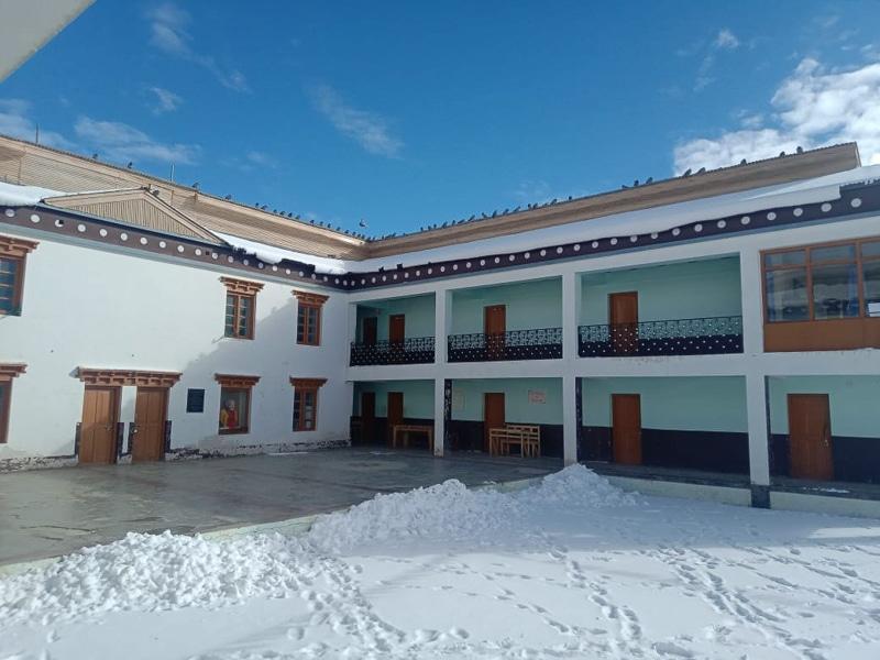 Première neige à la lmhs (novembre 2022)