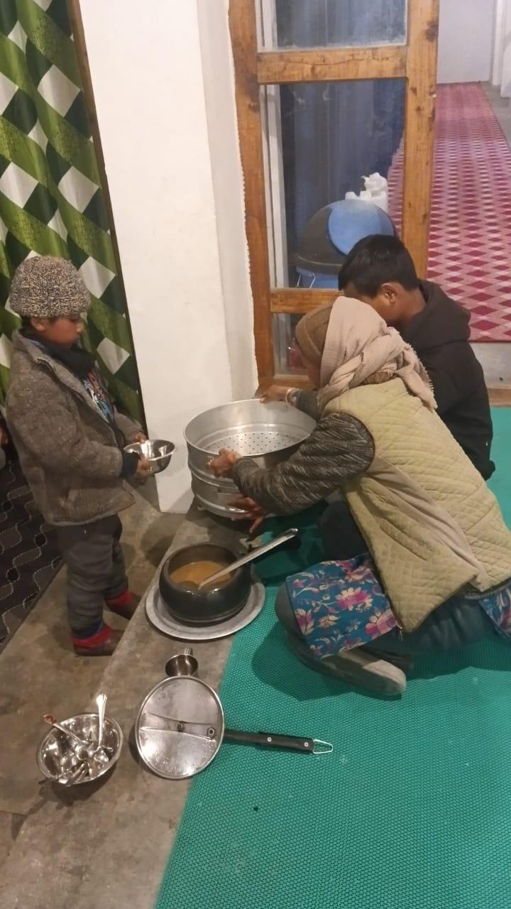 Repas à l'internat de la lmhs