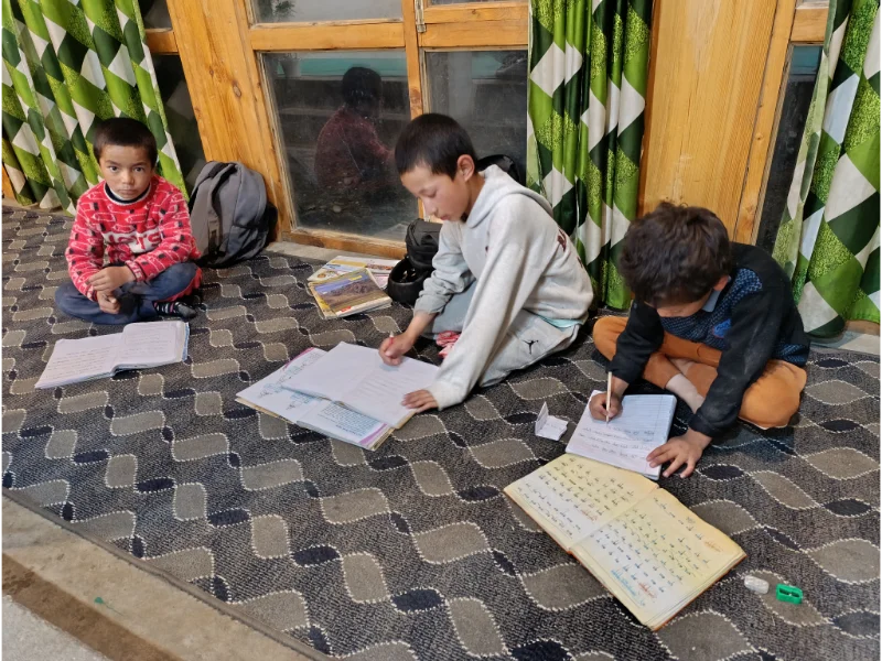 Étude du soir à l'internat