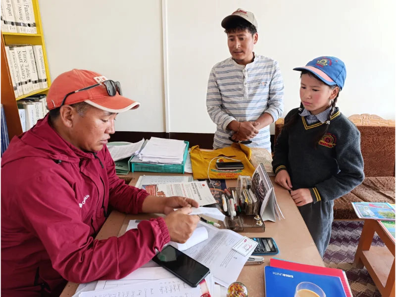 Le principal de la lmhs au travail